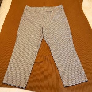 Old Navy High Rise Pixie Pants Size 12